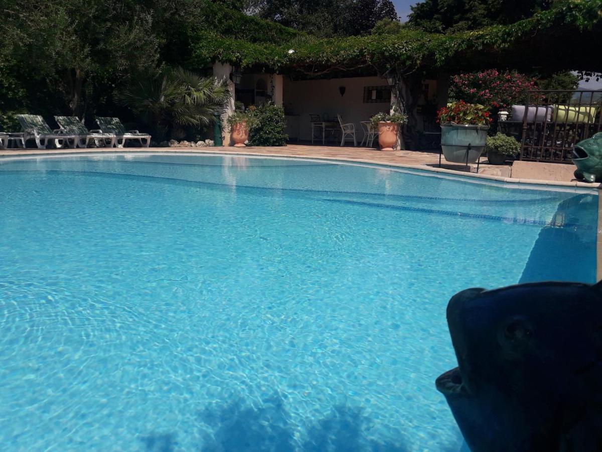 Gite Mireille Carros Exterior foto